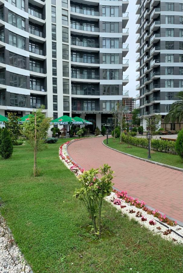 White Sails Apartment Batumi Exterior foto